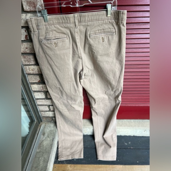 Sonoma flex wear 36x34 grey khaki tan pants - Men’s - Picture 6 of 10